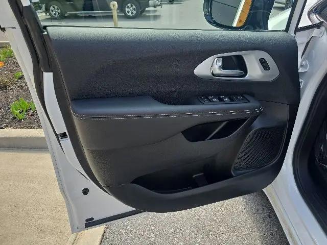 2026 Chrysler Pacifica Limited AWD