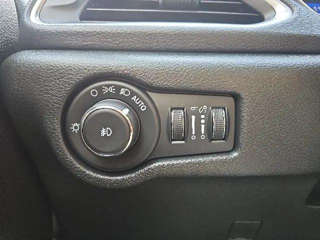 2026 Chrysler Pacifica Limited AWD