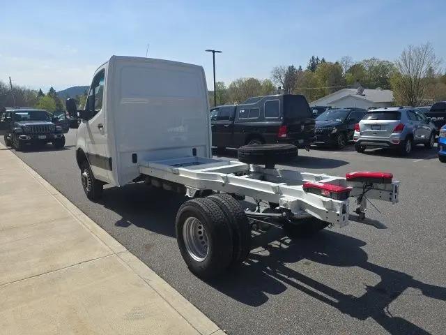 2023 Mercedes-Benz Sprinter 3500XD Chassis Standard Roof 4-Cyl Diesel HO