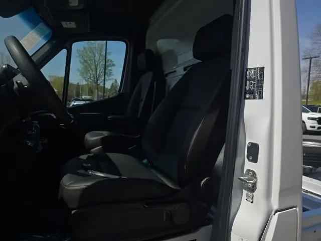 2023 Mercedes-Benz Sprinter 3500XD Chassis Standard Roof 4-Cyl Diesel HO