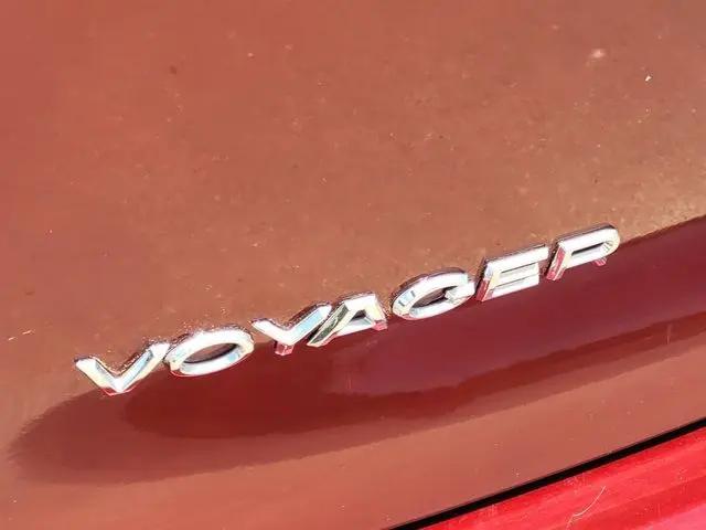2020 Chrysler Voyager LXI