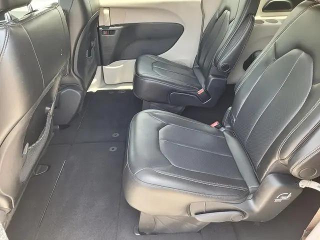 2020 Chrysler Voyager LXI