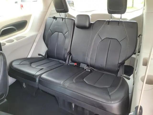 2020 Chrysler Voyager LXI