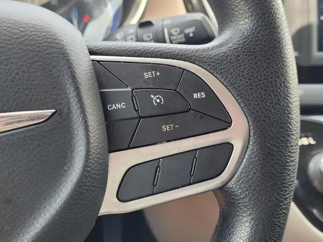 2020 Chrysler Voyager LXI
