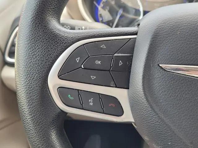 2020 Chrysler Voyager LXI