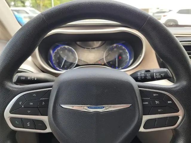 2020 Chrysler Voyager LXI
