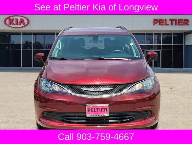 2020 Chrysler Voyager LXI