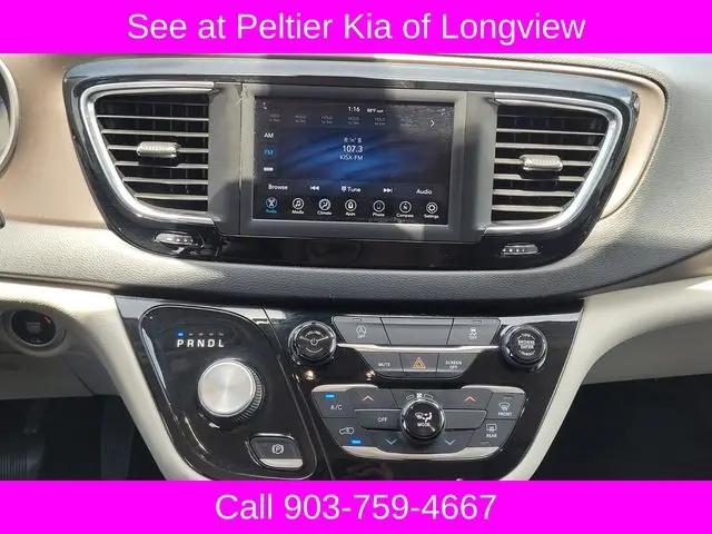 2020 Chrysler Voyager LXI