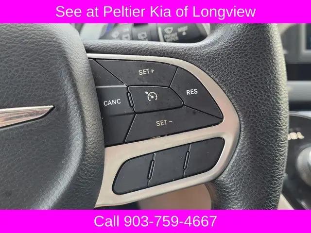 2020 Chrysler Voyager LXI