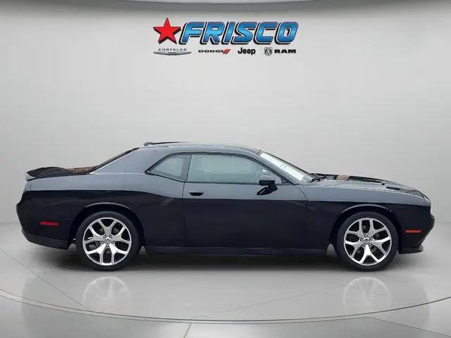 2016 Dodge Challenger SXT Plus