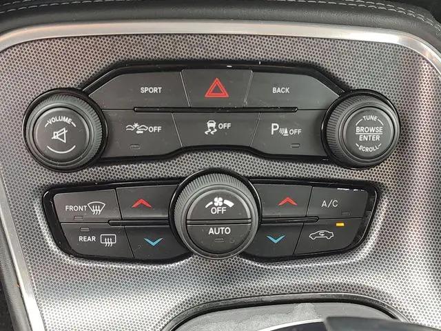 2016 Dodge Challenger SXT Plus