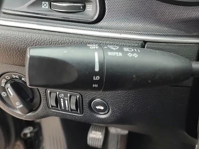 2016 Dodge Challenger SXT Plus