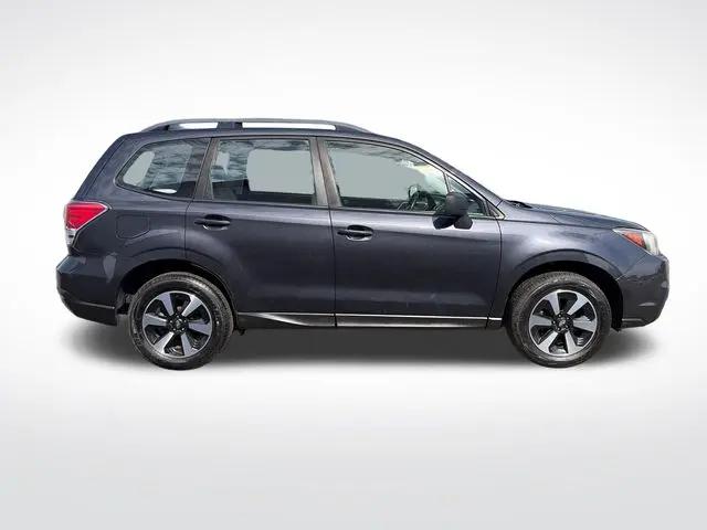 2017 Subaru Forester 2.5i