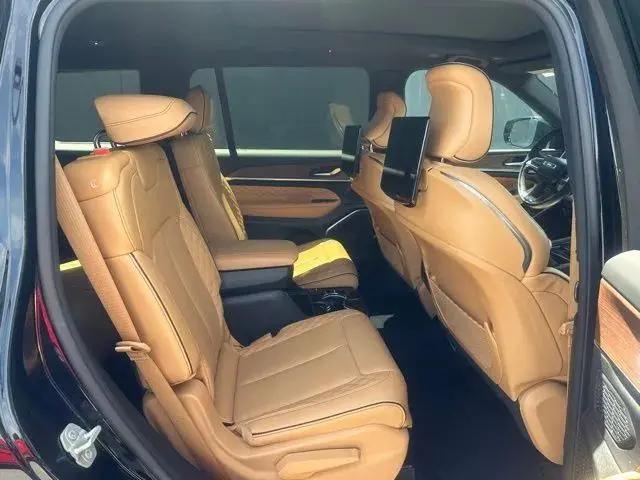 2024 Jeep Grand Cherokee L Summit 4x4