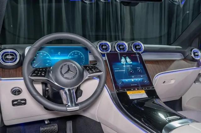 2026 Mercedes-Benz GLC GLC 300
