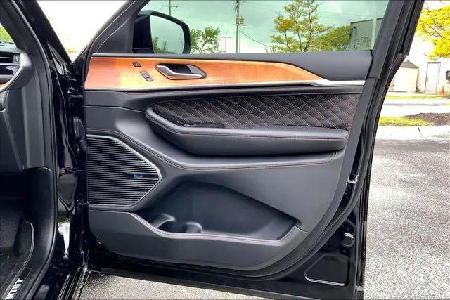 2023 Jeep Grand Cherokee Summit Reserve 4x4
