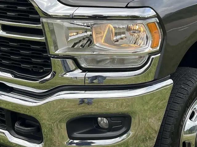 2024 Ram 3500 Big Horn Crew Cab 4x4 8' Box