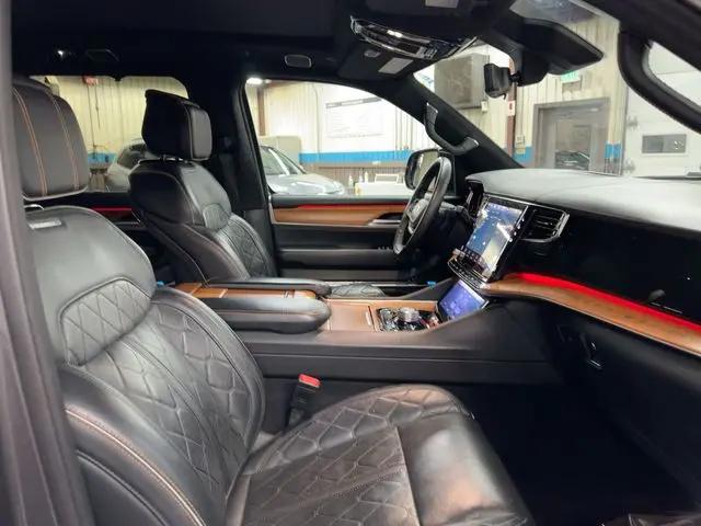 2024 Jeep Grand Wagoneer L Series III 4x4