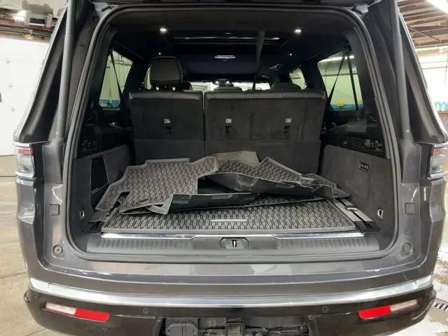 2024 Jeep Grand Wagoneer L Series III 4x4