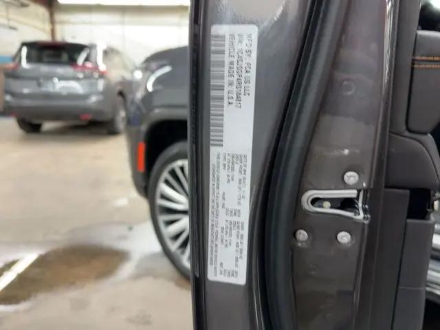 2024 Jeep Grand Wagoneer L Series III 4x4