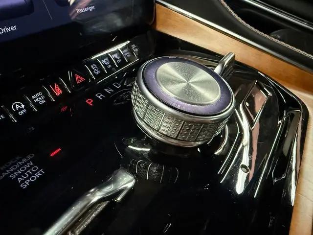 2024 Jeep Grand Wagoneer L Series III 4x4