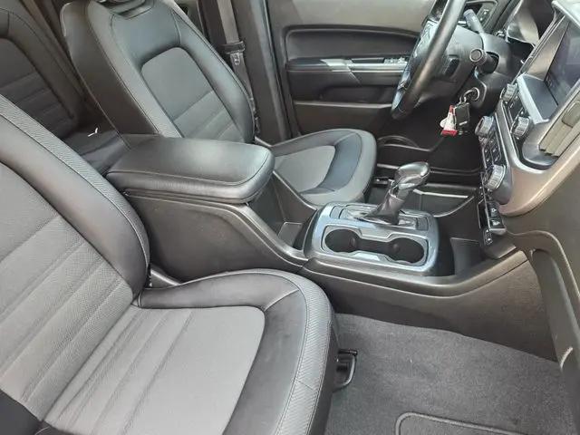 2022 GMC Canyon 4WD Crew Cab Short Box AT4 - Cloth