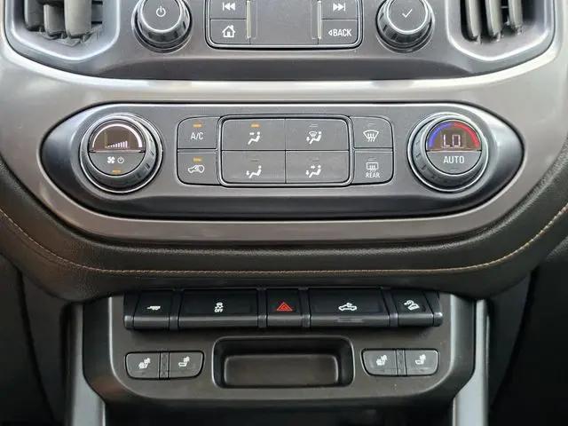 2022 GMC Canyon 4WD Crew Cab Short Box AT4 - Cloth