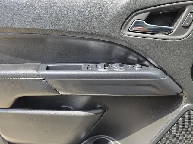 2022 GMC Canyon 4WD Crew Cab Short Box AT4 - Cloth