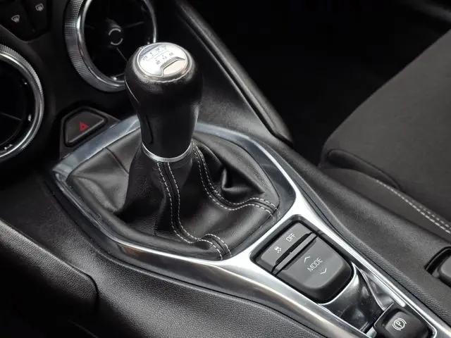 2020 Chevrolet Camaro RWD Coupe 1LT