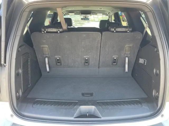 2025 Chevrolet Tahoe 4WD LT