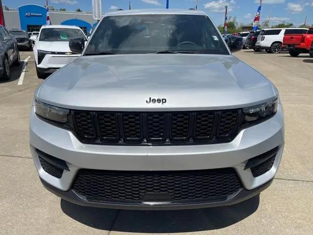 2025 Jeep Grand Cherokee Altitude 4x4