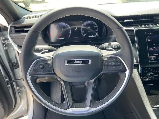 2025 Jeep Grand Cherokee Altitude 4x4