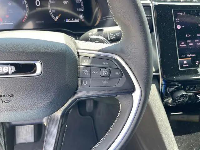 2025 Jeep Grand Cherokee Altitude 4x4