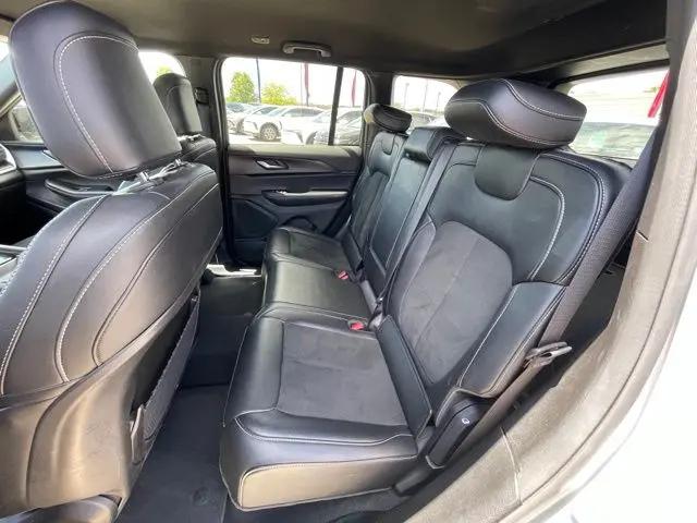 2025 Jeep Grand Cherokee Altitude 4x4