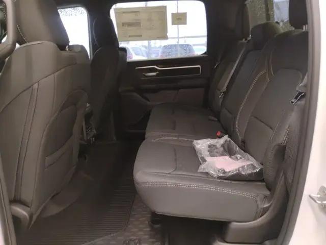 2026 Ram 1500 Big Horn Crew Cab 4x4 64 Box