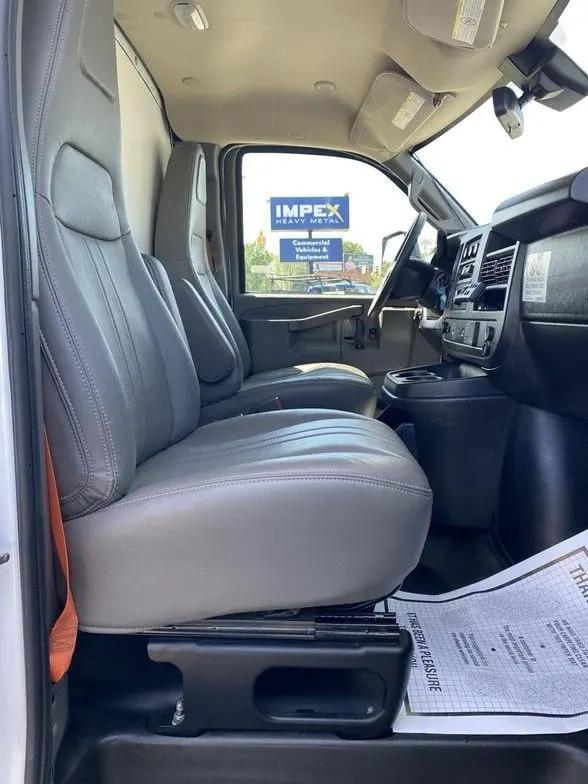 2024 GMC Savana Cutaway Work Van