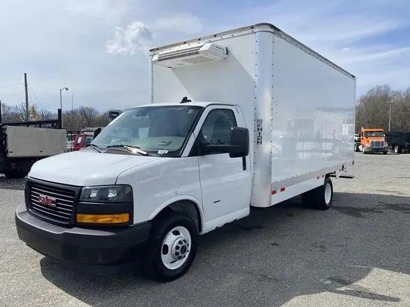 2024 GMC Savana Cutaway Work Van