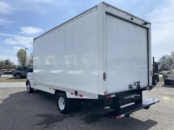 2024 GMC Savana Cutaway Work Van
