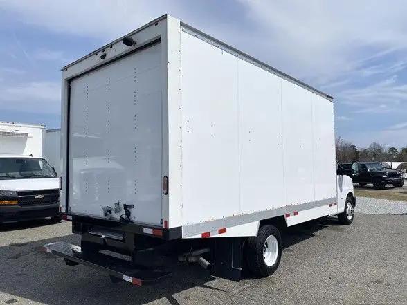 2024 GMC Savana Cutaway Work Van