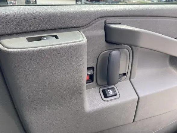 2024 GMC Savana Cutaway Work Van
