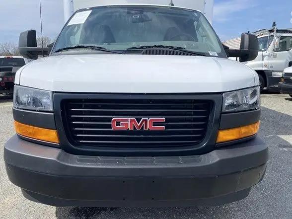 2024 GMC Savana Cutaway Work Van