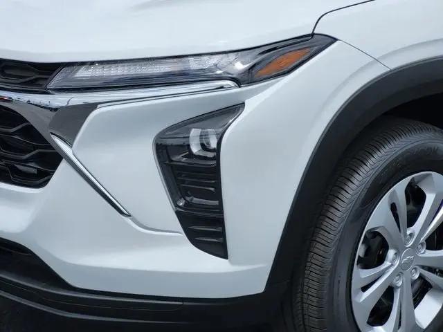 2026 Chevrolet Trax FWD LS