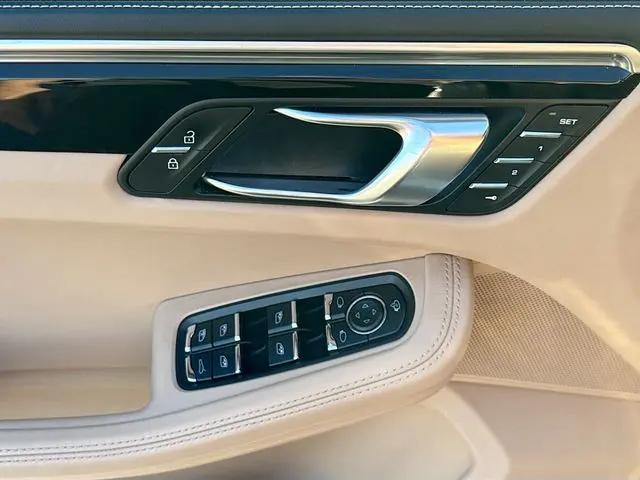 2024 Porsche Macan Macan