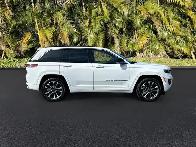 2025 Jeep Grand Cherokee Overland 4x4