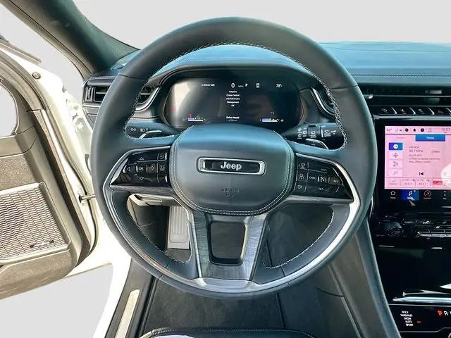 2025 Jeep Grand Cherokee Overland 4x4