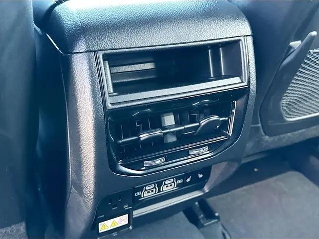 2025 Jeep Grand Cherokee Overland 4x4