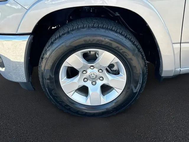 2025 Ram 1500 Big Horn Crew Cab 4x4 5'7" Box