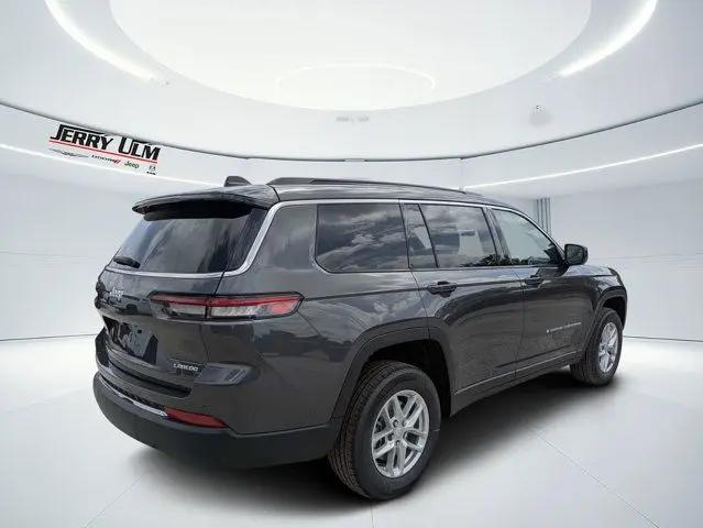 2026 Jeep Grand Cherokee L Laredo 4x2