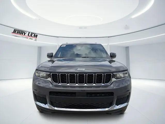 2026 Jeep Grand Cherokee L Laredo 4x2
