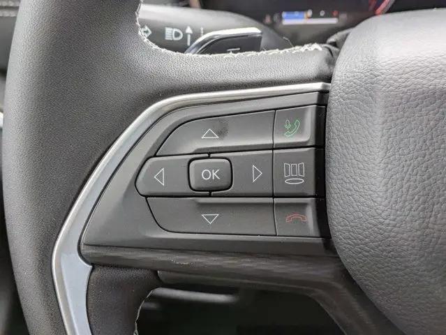 2026 Jeep Grand Cherokee L Laredo 4x2